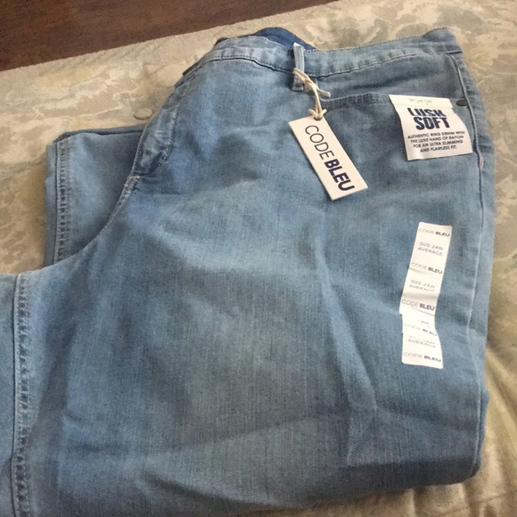 Code Bleu Jeans Code Blue Lover Crop Jean Size 24 Nwt Poshmark